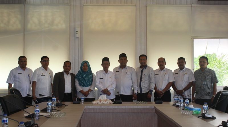 Pemda Pelalawan Sambut Baik Audiensi Bawaslu Riau Pemda Pelalawan Sambut Baik Audiensi Bawaslu Riau