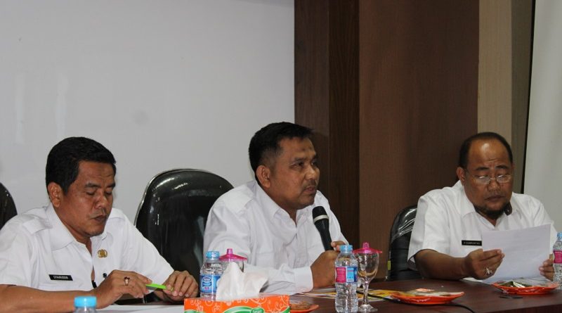 Audiensi dengan Pemkab Inhu, Bawaslu Riau Meminta Personel Sekretariat Panwas yang Fokus Bekerja Audiensi dengan Pemkab Inhu, Bawaslu Riau Meminta Personel Sekretariat Panwas yang Fokus Bekerja